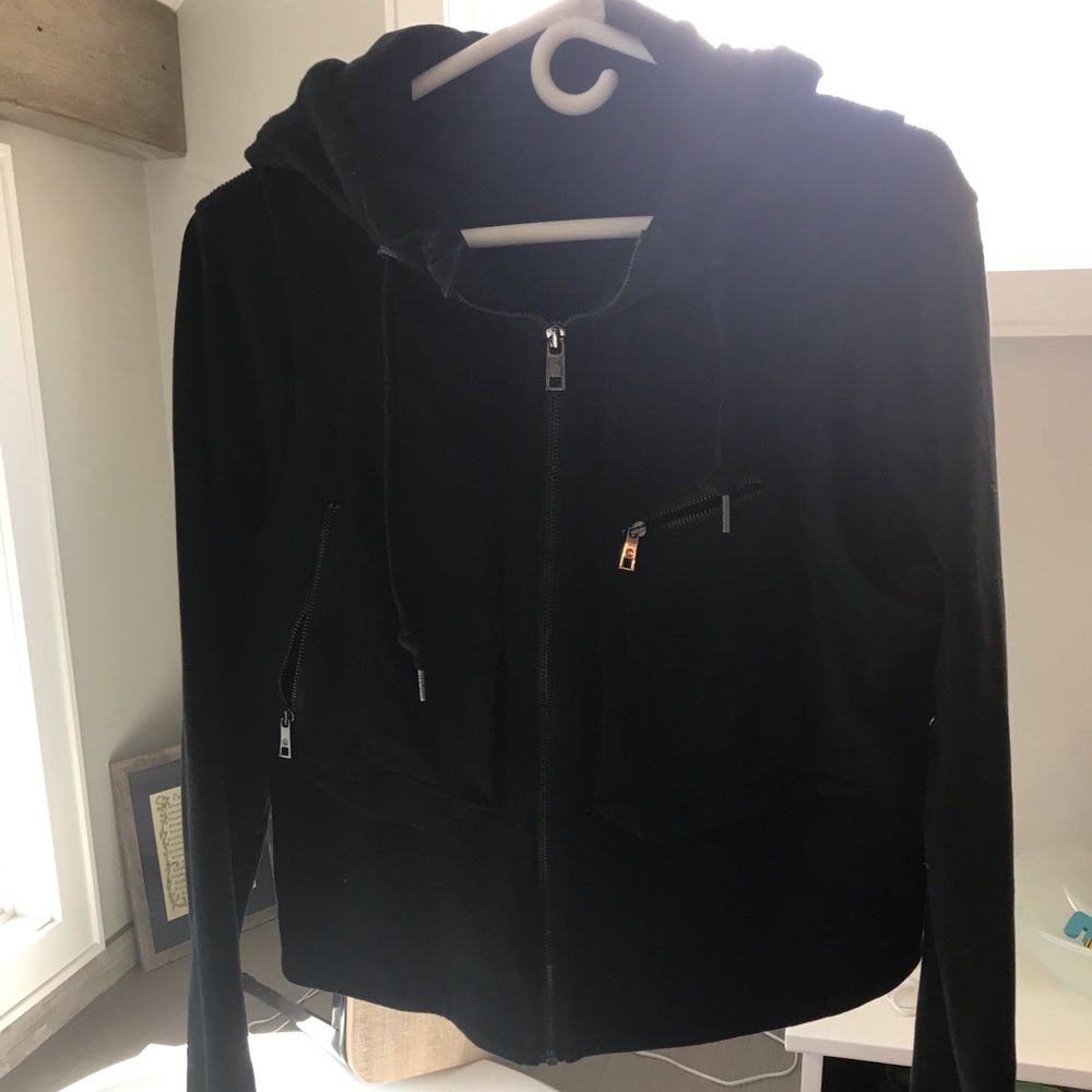Lululemon Athletica Black stretch hoodie - Size M